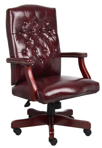 Boss Office Products منتجات مكتبية كرسي Caressoft الكلاسيكي التنفيذي بلمسة نهائية من خشب الماهوجني باللون العنابي