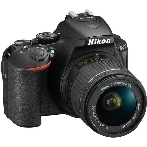 Nikon D5600 كاميرا SLR رقمية بصيغة DX مع عدسة AF-P DX NIKKOR مقاس 18-55 مم f / 3.5-5.6G VR